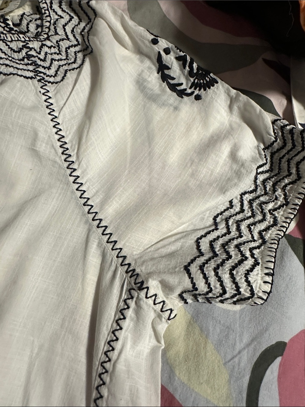 J. Crew White Tunic with Navy Floral Embroidery - Picture 5 of 9
